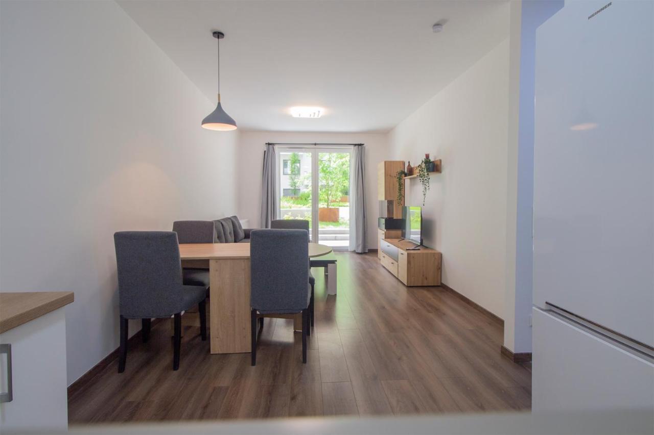 Corvin Modern Two Bedroom Apartment Free Parking Будапеща Екстериор снимка
