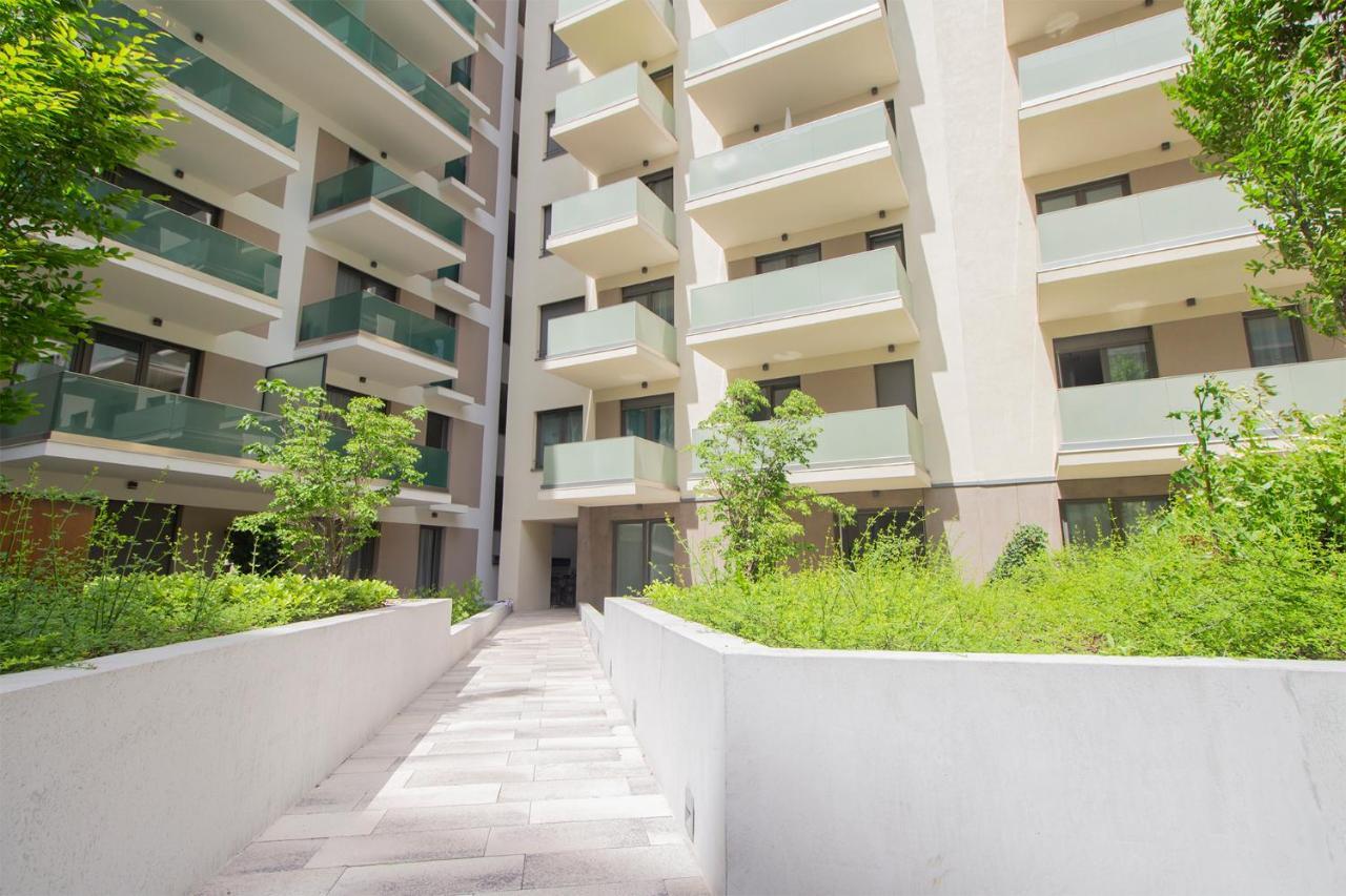 Corvin Modern Two Bedroom Apartment Free Parking Будапеща Екстериор снимка