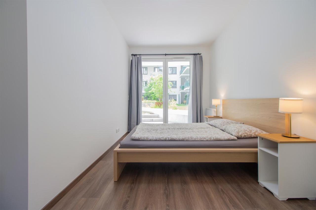 Corvin Modern Two Bedroom Apartment Free Parking Будапеща Екстериор снимка