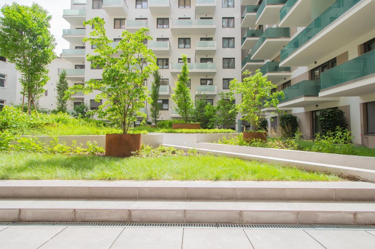 Corvin Modern Two Bedroom Apartment Free Parking Будапеща Екстериор снимка